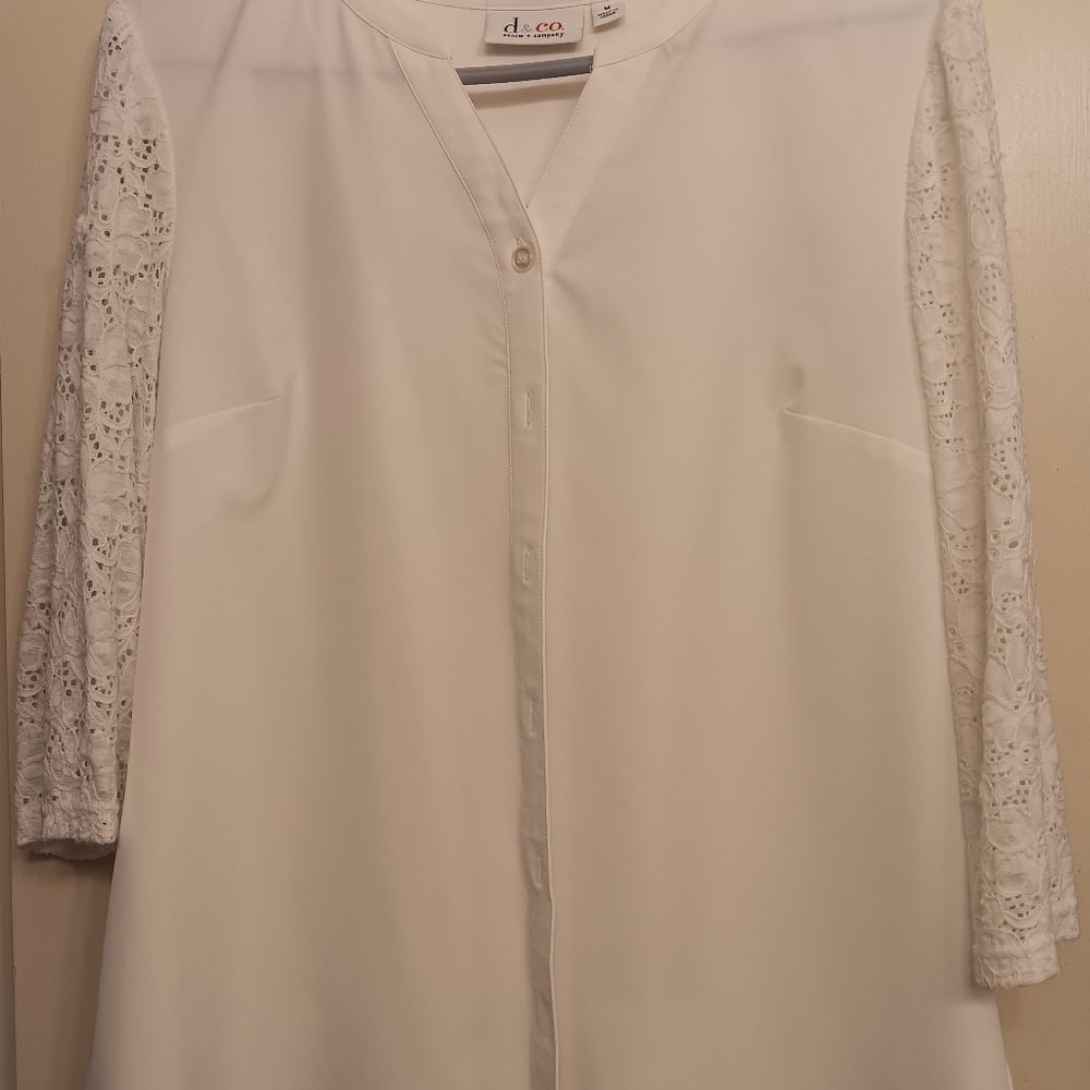 Women's denim & co Top Size Medium White 3/4 Length Sleeve